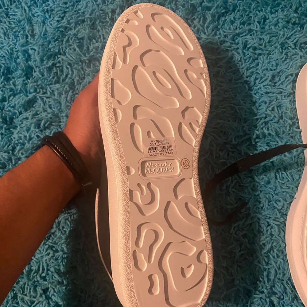 Alexander - Picture 5 of 9